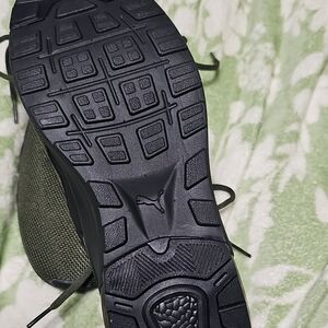 Puma Men's Black and Olive Sneakers